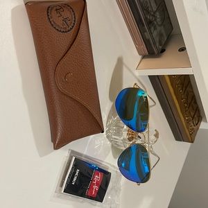 Ray band original used 1 or 2 time is very good condition!!!